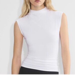 Wilfred White Fitted Sleeveless Tank Top